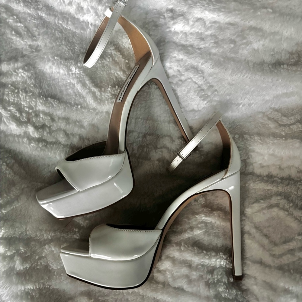 Steve Madden White High Heels